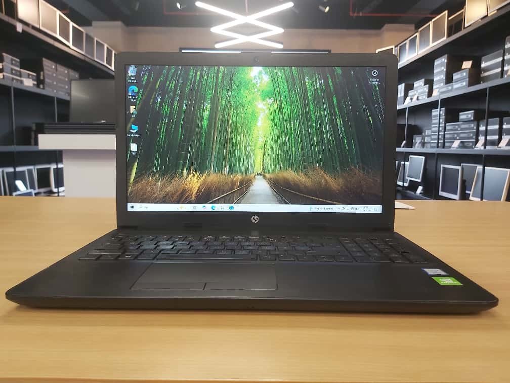 Hp 15-da2028nt i5 10210U 8Gb Ddr4 256GB M2 SSD Nvidia MX110 2GB HDMI FreeDOS 15.6" 2. El Dizüstü Bilgisayar (B Kalite)